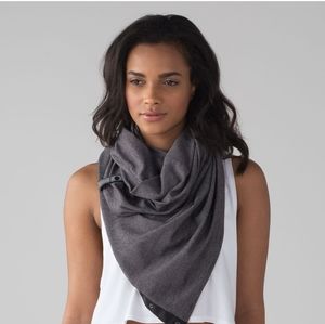 Lululemon Vinyasa Scarf Gray Black
